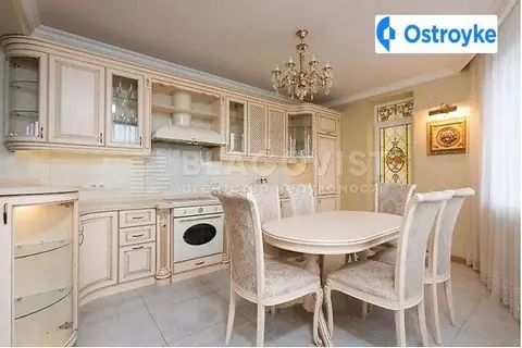 3-кімнатна квартира, 118 м², вул. Саперно-Слобідська, 10, Київ