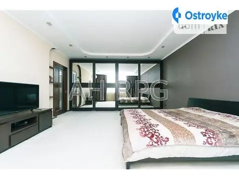 2-кімнатна квартира, 85 м², вул. Олени Пчілки, Київ