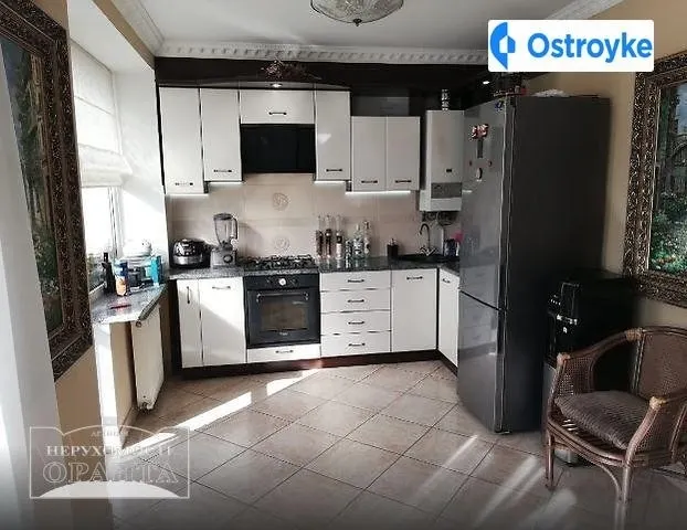Продаж 4-кімнатної квартири, 108 м², Тернопіль — фото 1