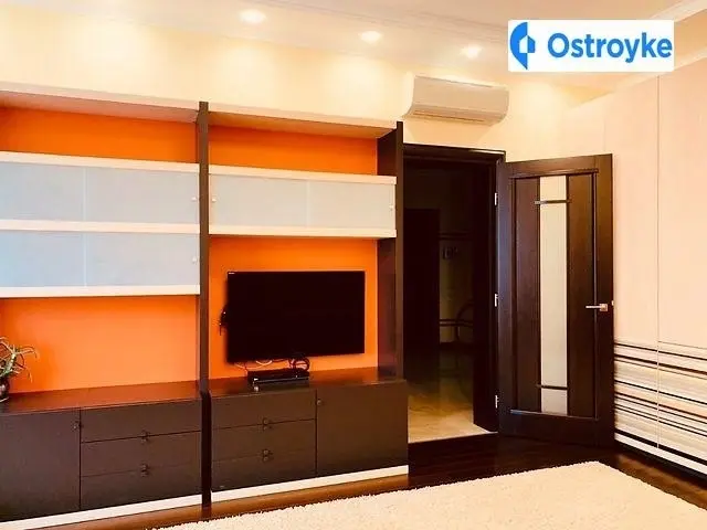 3-кімнатна квартира, 140 м², пл. Лесі Українки, 7б, Київ — фото 2