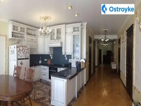 5-комнатная квартира, 150 м², пров. Івана Франка, Одесса
