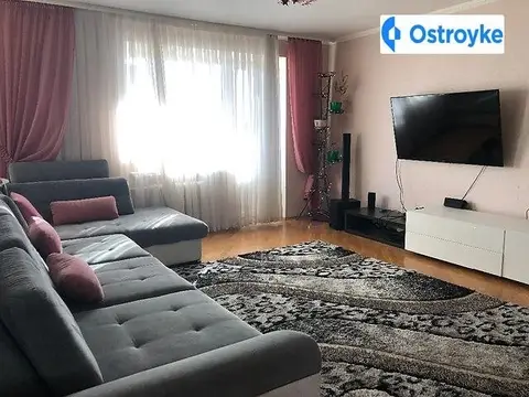 3-кімнатна квартира, 81 м², шосе Стратегическое, 21, Київ