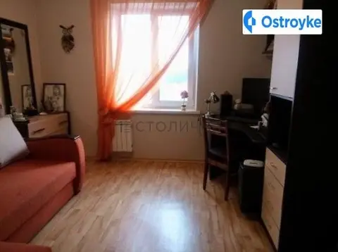 4-кімнатна квартира, 94 м², пл. Харківська, 180, Київ
