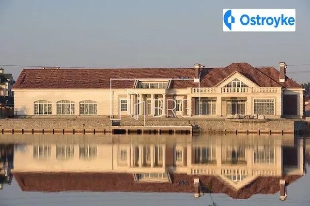 Продажа дома, 1200 м², Обухов — фото 1