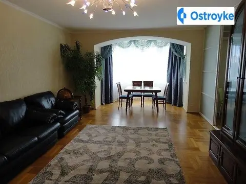 1-кімнатна квартира, 126 м², вул. Оболонська, 22в, Київ
