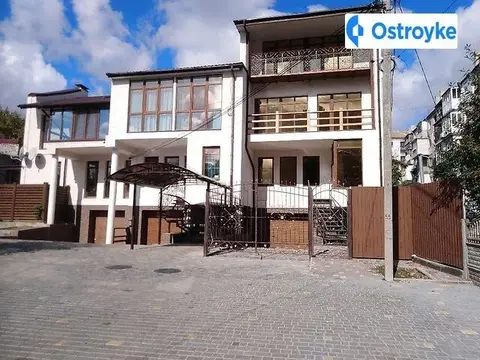 Гимназическая улица