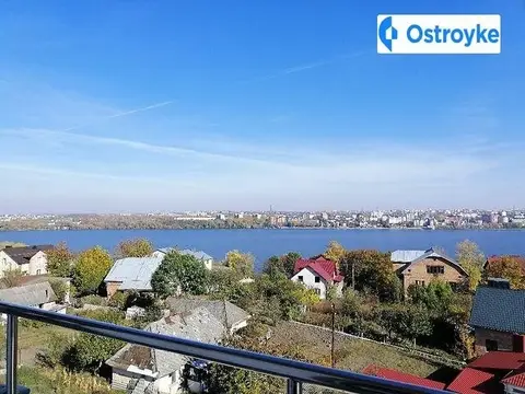 1-комнатная квартира, 125 м², вул. Урожайна, Тернополь