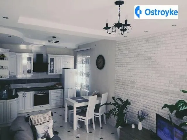 Продаж будинку, 100 м², Малин — фото 1