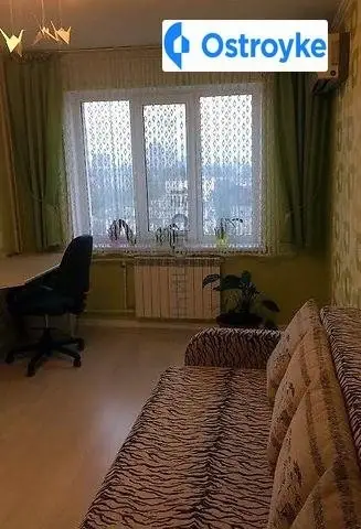 3-кімнатна квартира, 70 м², вул. Урлівська, 15, Київ