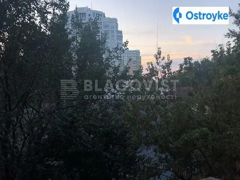 2-комнатная квартира, 87 м², вул. Івана Мазепи, 3, Киев