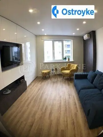 2-комнатная квартира, 63 м², вул. Оболонська, 1, Киев
