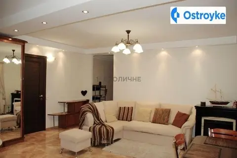 2-комнатная квартира, 72 м², вул. Оболонська, Киев