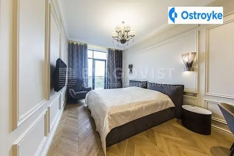3-кімнатна квартира, 120 м², вул. Перемоги, 42, Київ
