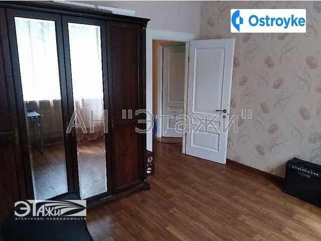 Вышгородская ул. — фото 1
