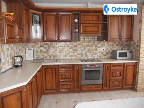 3-кімнатна квартира, 118 м², вул. Бориспільська, 26з, Київ