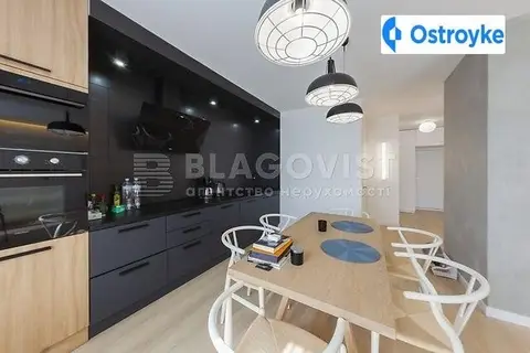 2-кімнатна квартира, 80 м², вул. Вʼячеслава Чорновола, 27, Київ