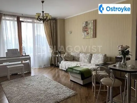 2-кімнатна квартира, 70 м², вул. Жилянська, 59, Київ