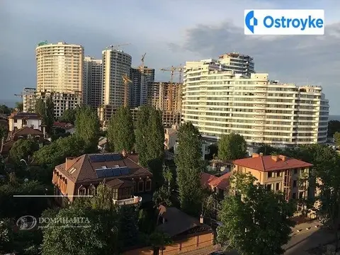 2-комнатная квартира, 72 м², вул. Літературна, 8, Одесса
