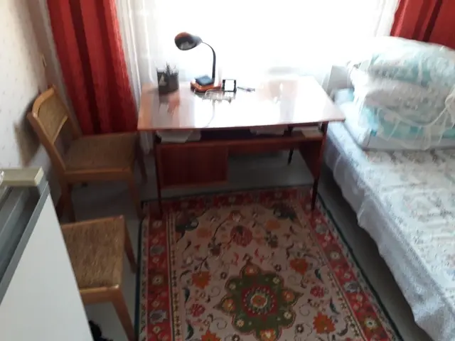 ПРОДАЮ (власник, не посередник) чудову 4-кімнатну квартиру на Острові (вул.Патона, 21/15) — фото 4
