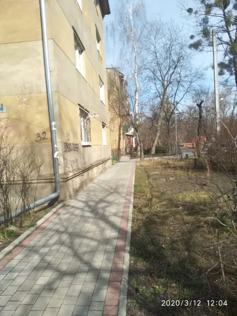 2 к. кв. в центрі міста+підвал вартістю 30000 грн у подарунок