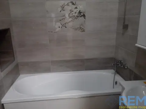 2-комнатная квартира, 98 м², Ніжнесироватська, Сумы