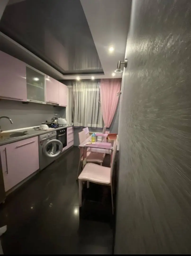 Продам трехкомнатную квартиру — фото 2