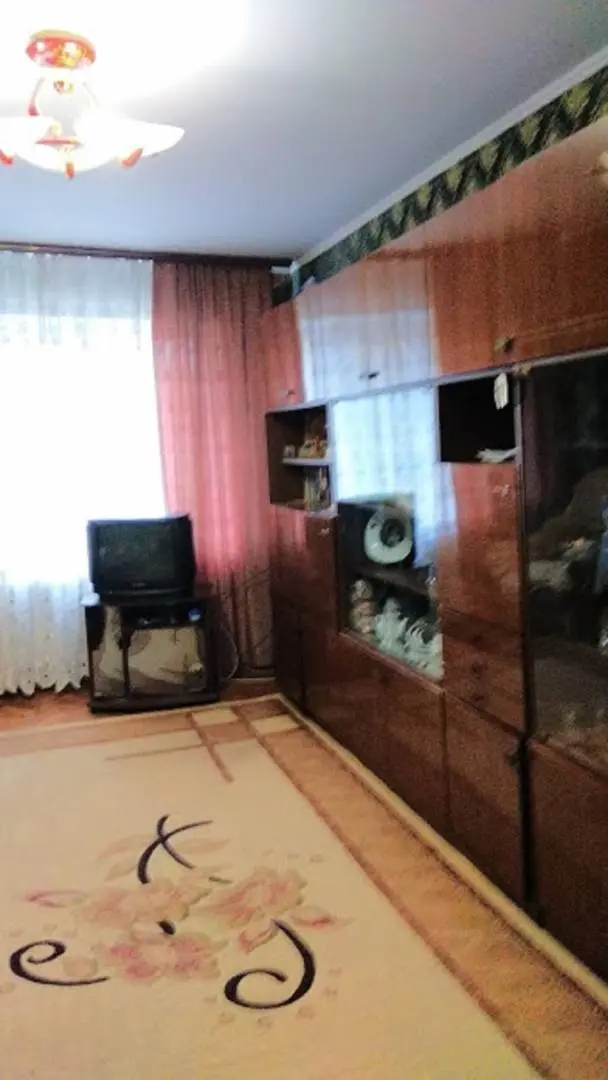 СРОЧНАЯ ПРОДАЖА! Продам 3-х комнатную квартиру, чешский проект площадью 63 кв м на Крымском бульваре. — фото 2