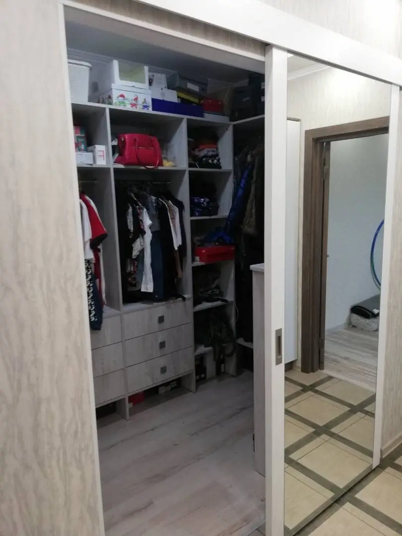 Предлагается к продаже 1-но комнатная квартира с большой кухней студией и видом на море. — фото 4
