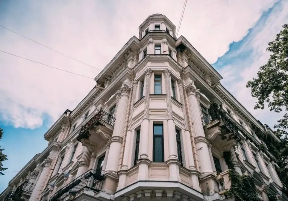 В продаже 4-х комнатная квартира в самом сердце Одессы — фото 3