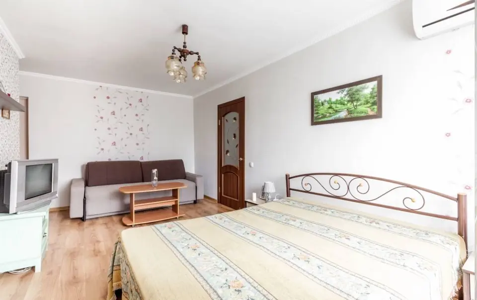 В продаже трёхкомнатная квартира в Приморском районе. — фото 4