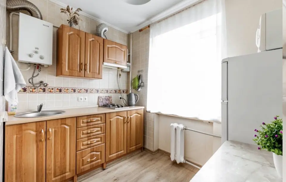 В продаже трёхкомнатная квартира в Приморском районе. — фото 5