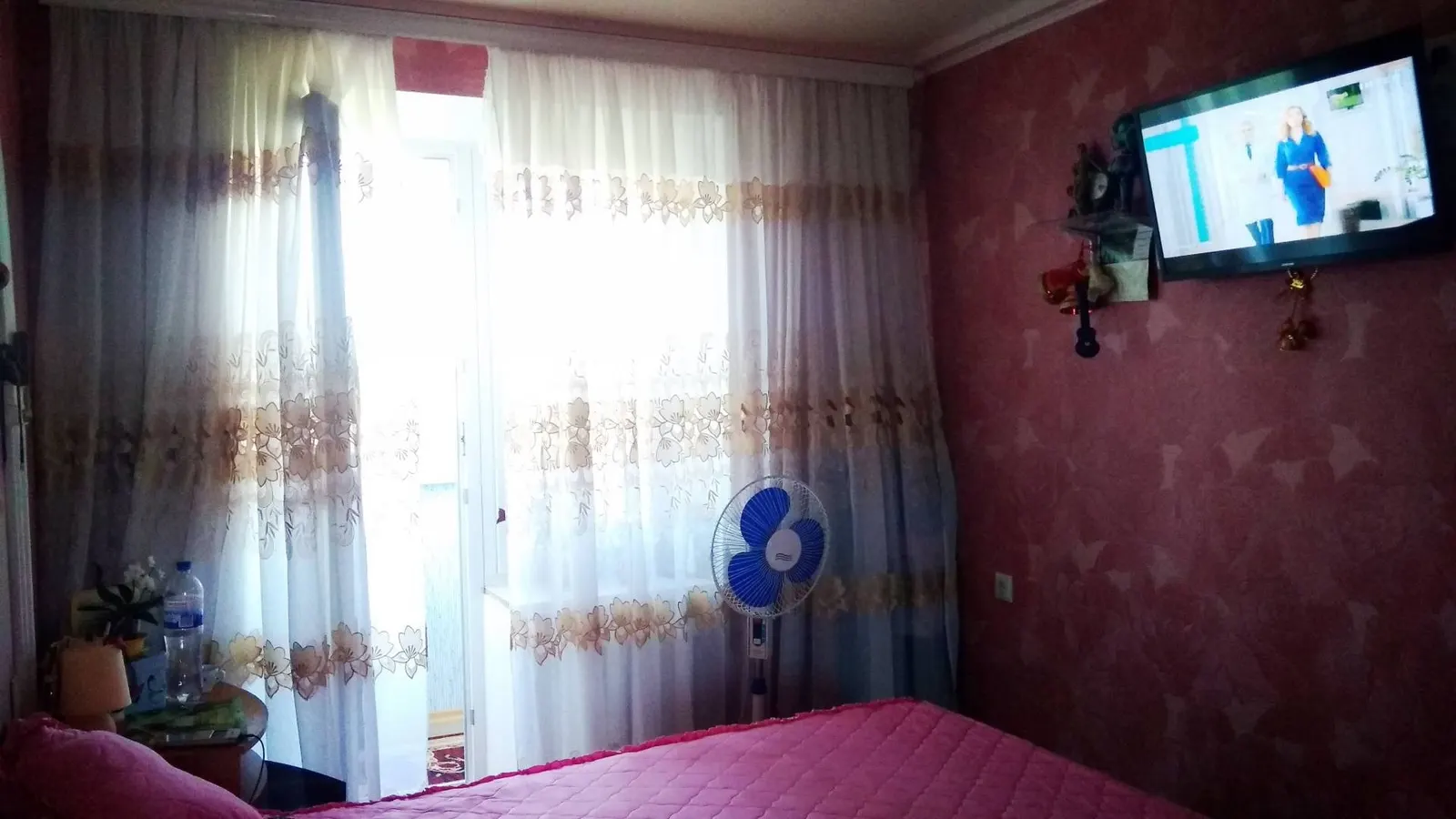 Продам 3 комнатную квартиру на Крымском бульваре — фото 1
