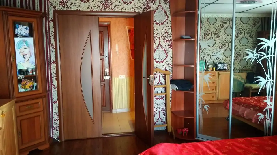 Продам 3 комнатную квартиру на Крымском бульваре — фото 2
