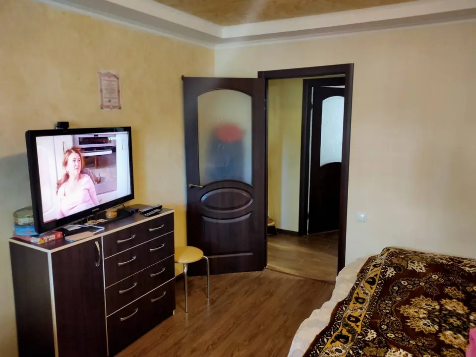 Продам 2-комнатную квартиру — фото 2