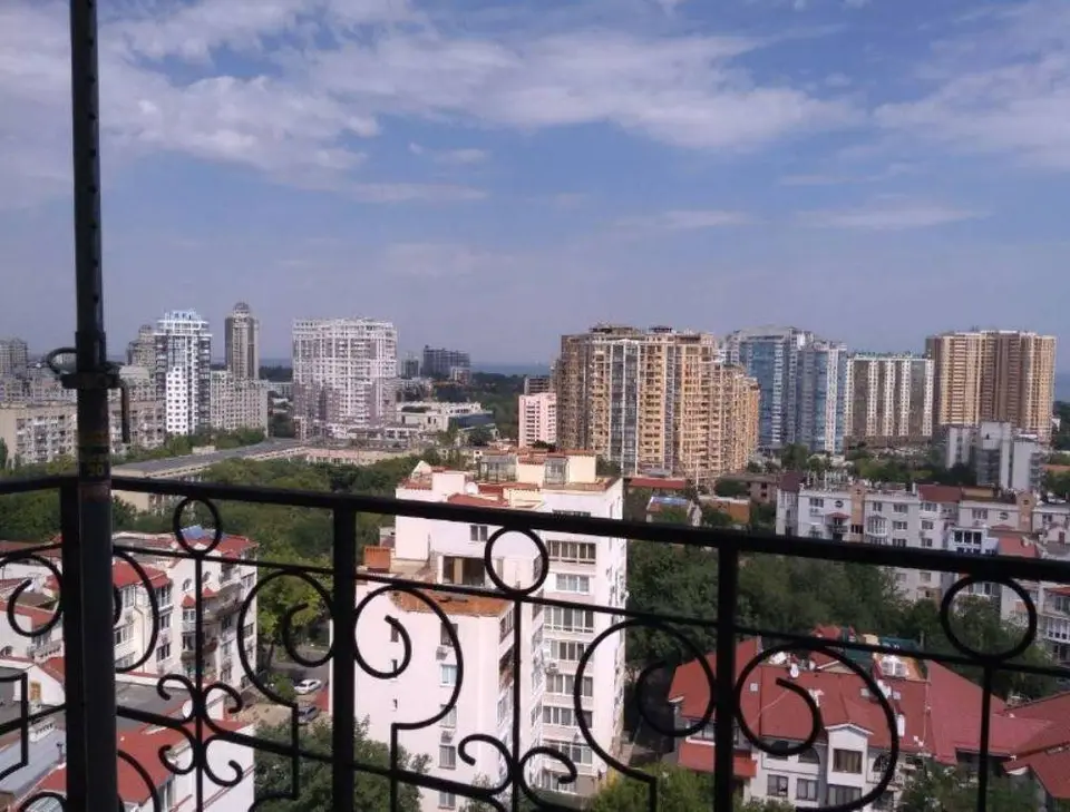 В продаже двухкомнатная квартира в новом сданном доме вблизи Аркадии — фото 2