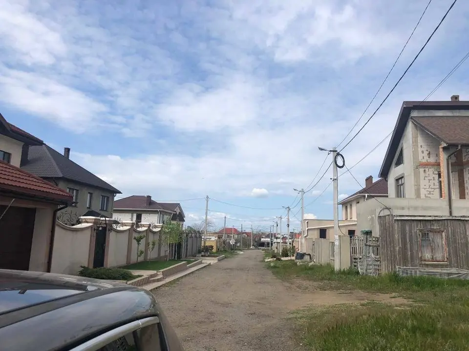 Продается участок площадью 6 соток - правильной формы — фото 3