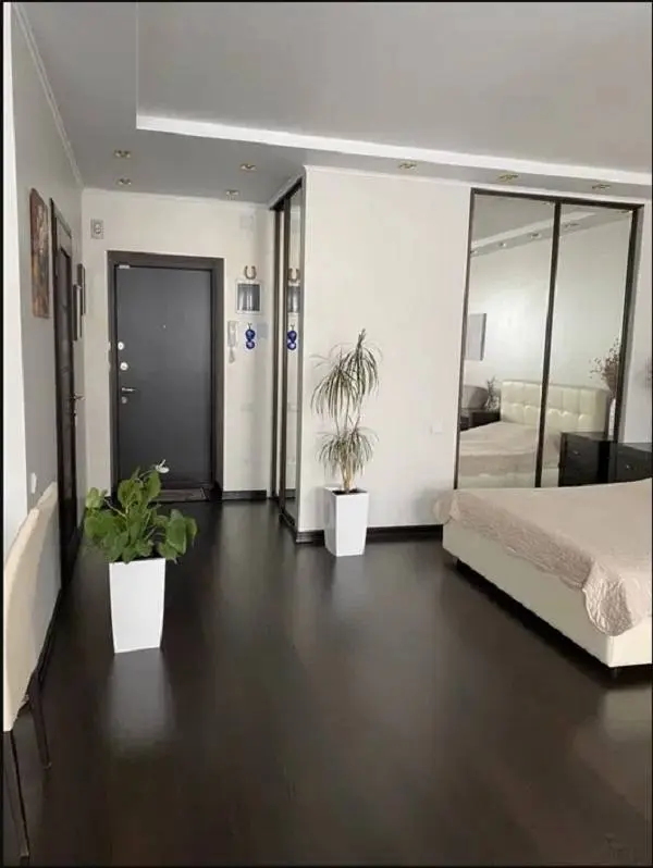 Продается просторная квартира возле парка Победы — фото 3