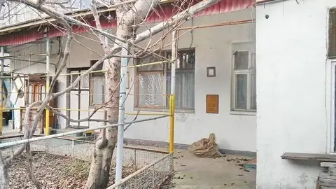 Костанди часть дома 70 кв.м. на 4.3. сотках район 11 ст.Фонтана