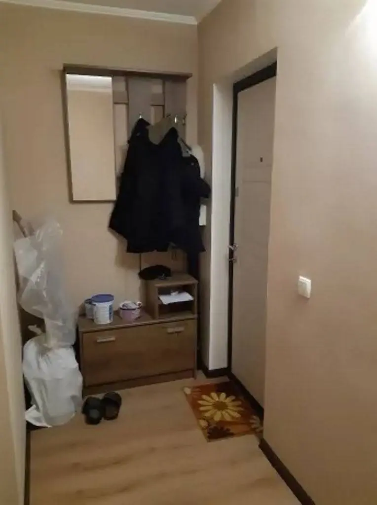 продам двухкомнатную квартиру на Героев Сталинграда — фото 2