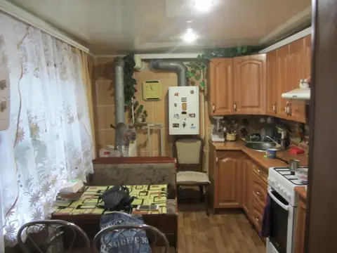 Срочно!!! Продам часть дома с хорошим ремонтом по ул.Вахтенной, экс. договор