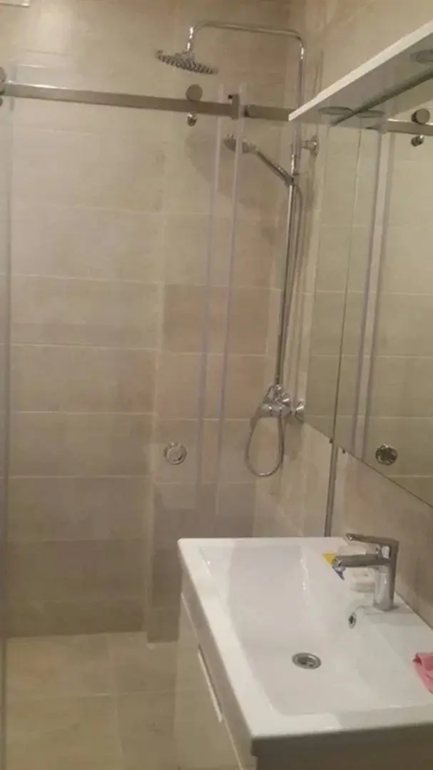 Продается 2-хкомнатная квартира возле парка Победа — фото 5