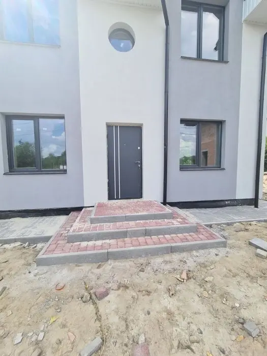 Продаю 2-х поверховий житловий будинок з балконом та ділянкою 3,5 сот — фото 5