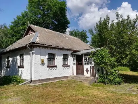 Дом с камином и участком
