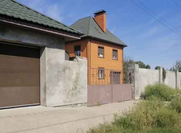 Продам дом с участком в пгт. Великая Дымерка — фото 2