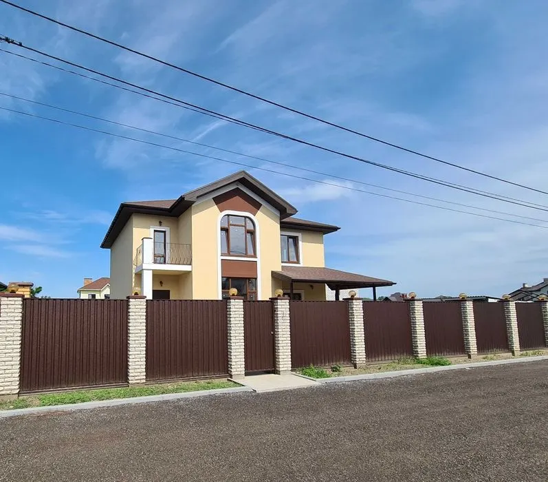 Продам дом на Осокорках — фото 1