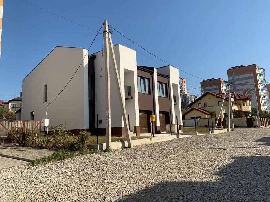 Продам будинок у м.Івано-Франківськ — фото 1