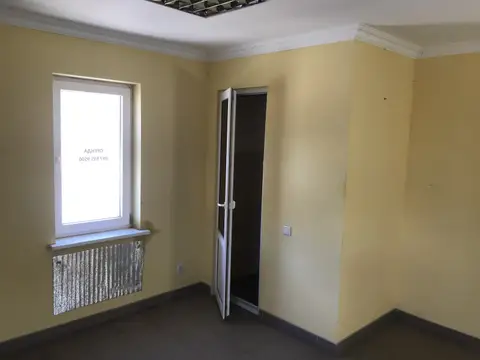 Продаж магазину в м.Городок