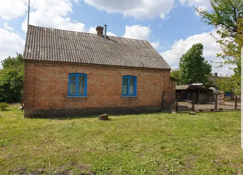 Будинок в Чарукові