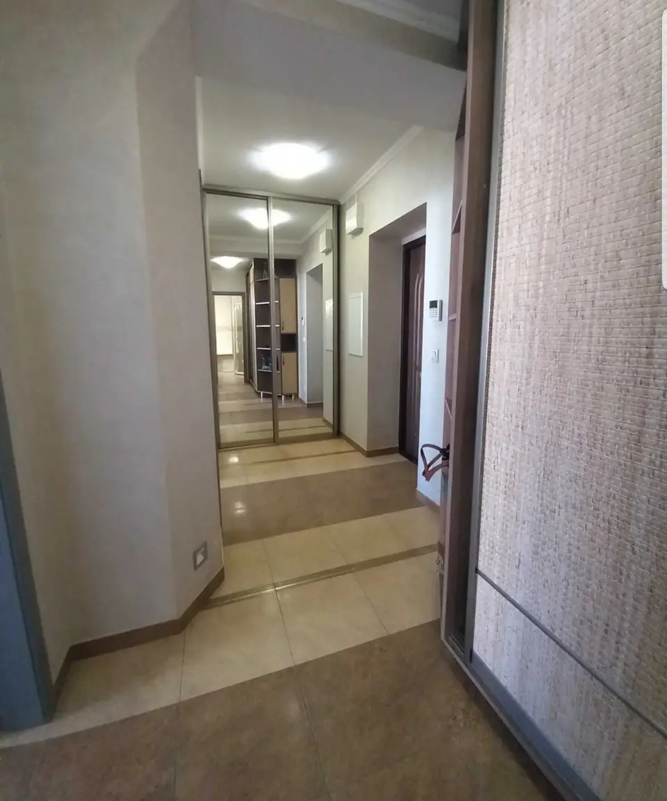 Продаж квартири з ремонтом — фото 5
