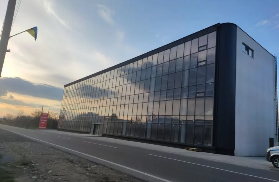 Продається комерційна нерухомість недалеко від центра міста Тячів — фото 3